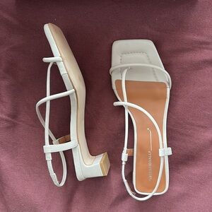 NEW (NEVER WORN) INTENTIONALLY BLANK ANCA HEEL IN CREAM SIZE 38 (LEATHER)